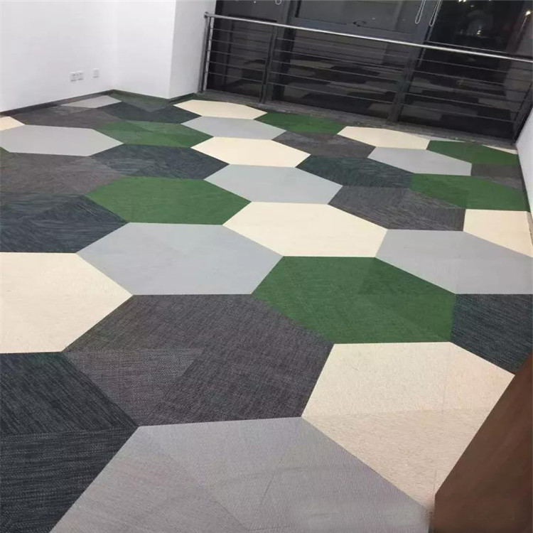Jigsaw pattern PVC woven Vinyl Flooring for restaurant club office